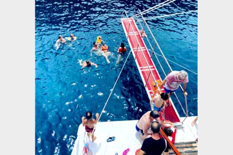 Nirvana Çeşme Tekne Turu Galeri